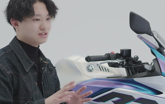 【動画】YZF-R3/R25 デザイナーインタビュー