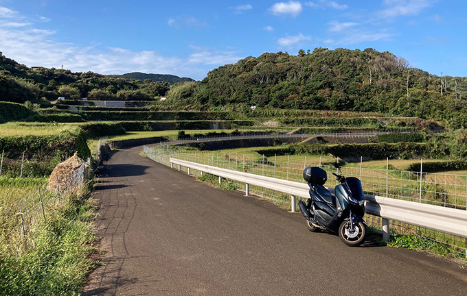 乗らずに学べるバイクレッスン 初心者からベテランライダーにもおすすめ!125cc・原付2種スクーターをレンタルし、離島でキャンプツーリングしてみたよ
